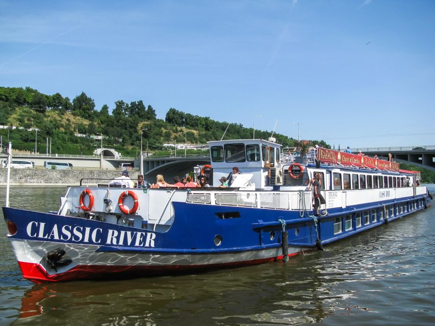 Prague: Panoramic Vltava River Cruise - Prague Castle from below