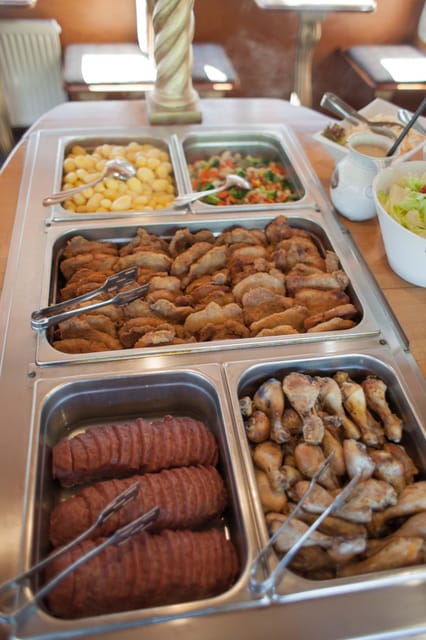 Prague: Vltava River Evening Dinner Cruise - The buffet: useful choice, limited luxury