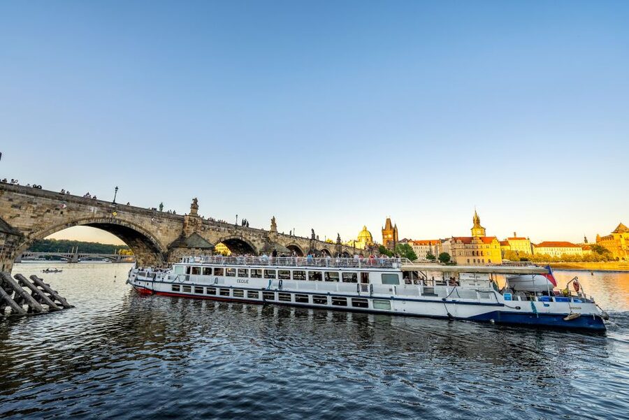 Prague: Vltava River Night Cruise with Buffet - Who will enjoy this cruise most?