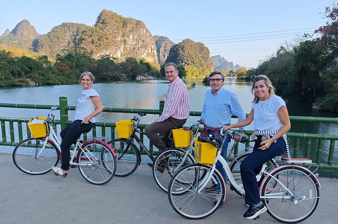 Private day tour :Guilin-LiRiver bamboo boat-Yangshuo Highlights - Impression Sanjie Liu turns the river into a theater