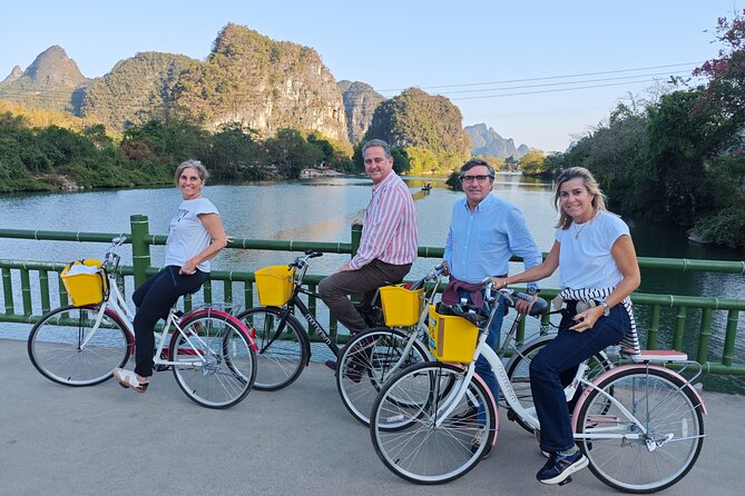 Private day tour :Guilin-LiRiver bamboo boat-Yangshuo Highlights - The private guide can make the packed route work