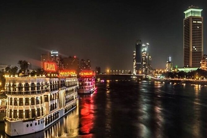 Private Day Tour to Giza Pyramids, Sphinx & Saqqara + Luxury Nile Dinner Cruise - Lunch and the practical middle of the day