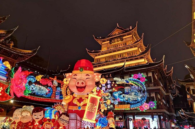 Private Evening Tour: VIP Huangpu River Cruise and Shanghai Lights - Xintiandi closes the evening with food and nightlife nearby