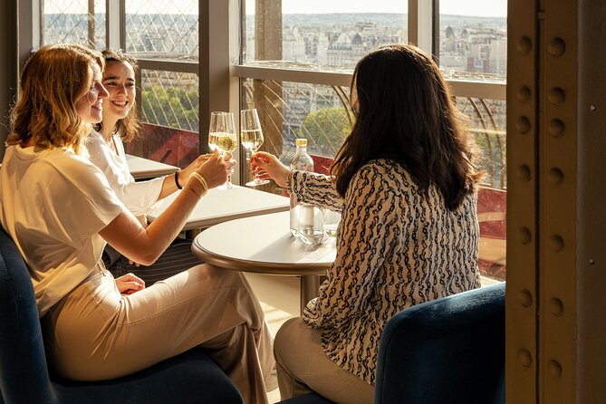 Private Tour, Luxury Eiffel Tower Lunch, Seine Cruise & Louvre - Know the Eiffel Tower stair detail