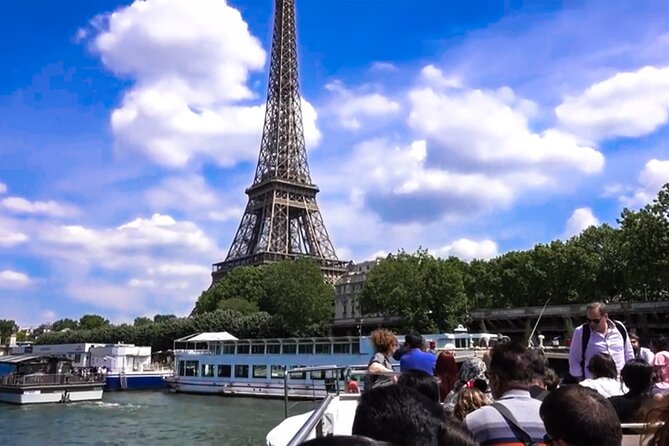 Private Tour, Luxury Eiffel Tower Lunch, Seine Cruise & Louvre - What the private guide adds