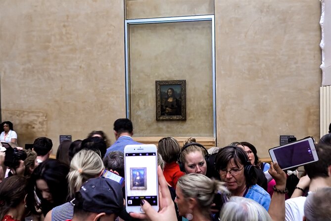 Private Tour, Luxury Eiffel Tower Lunch, Seine Cruise & Louvre - Who should book this Paris experience?