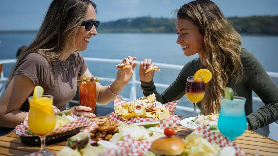 Québec City: Guided Sightseeing River Cruise - Key Points Before You Book