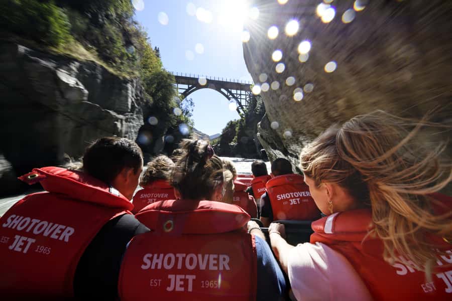 Queenstown: Shotover River Extreme Jet Boat Experience - Practical tips for a better ride