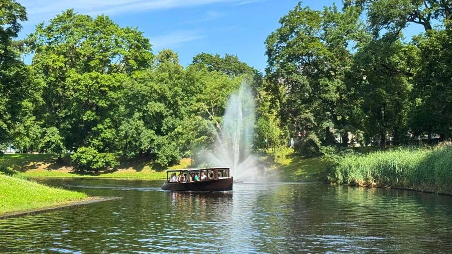 Riga: Canal Boat Tour with Welcome Drink & Audio Guide - Key points before you book