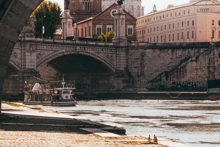 Rome: Tiber River Hop-On Hop-Off Boat Tour Ticket - Key points to know before boarding