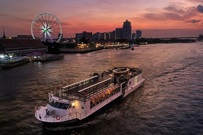 Saffron Luxury Dinner Cruise: A Journey on the River of Kings - A calm mood, with one important music warning