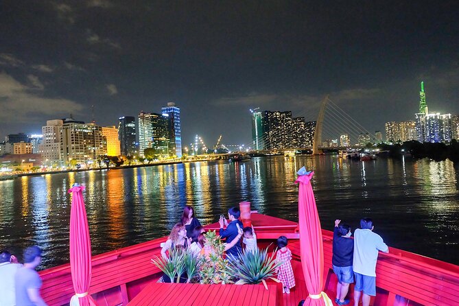 Saigon River Dinner Cruise: Buffet, Set Menu, Fine Dining (3hrs) - Guides can make or break the evening