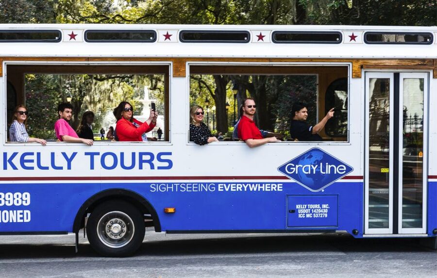 Savannah: Riverboat Cruise & City Tour Combo - Meeting at the Savannah Visitors Center