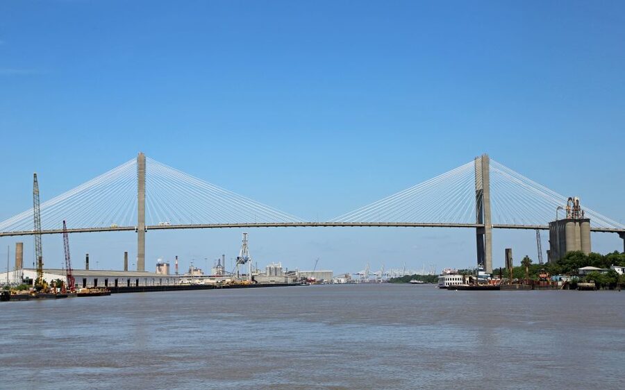 Savannah: Riverboat Narrated Harbor Sightseeing Cruise - Food, drinks, and the lunch confusion