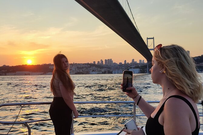 Scenic Bosphorus Sunset Cruise – 2.5 Hours of Luxury & Views - Drinks, snacks, and the evening pace