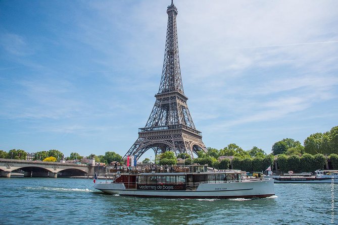 Seine River Guided Cruise by Vedettes de Paris - The Louvre, Concorde, and the final views