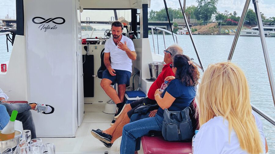 Seville: Guadalquivir River Boat Tour - From San Telmo to the southern bridges