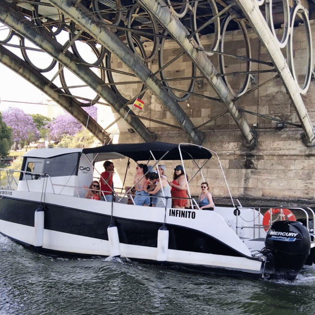 Seville: Guadalquivir River Boat Tour - Daylight or evening: choosing the right departure