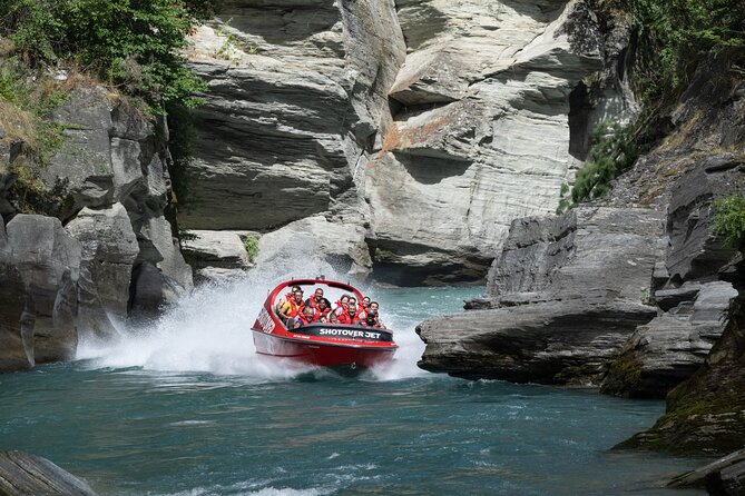 Shotover River Extreme Jet Boat Ride in Queenstown - Check-In, Lockers, and Getting Ready