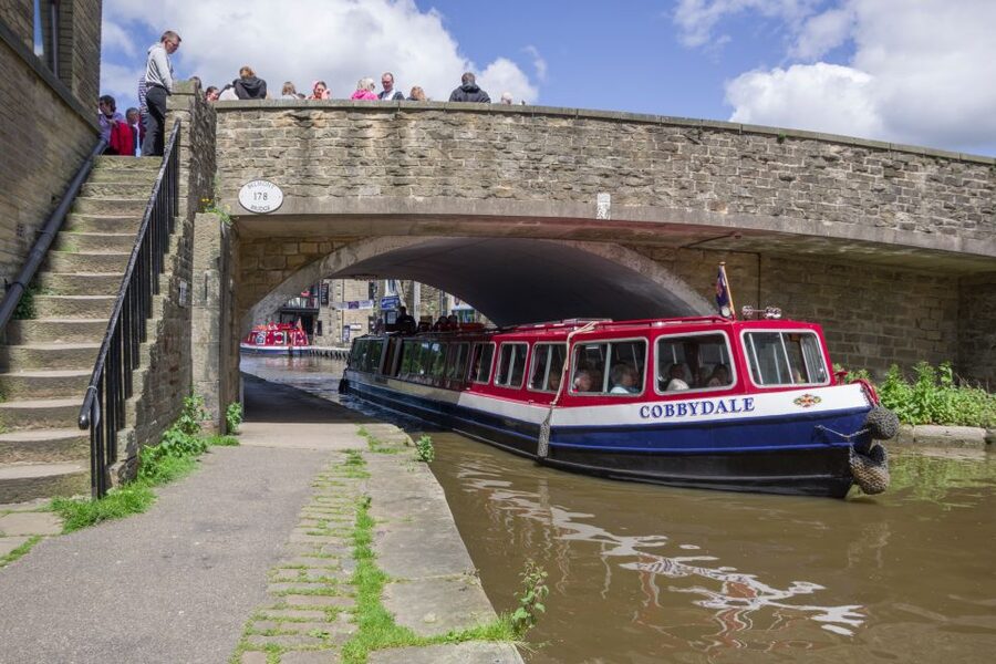 Skipton: 1-Hour Canal Cruise - Dave Spikey’s commentary: the main attraction