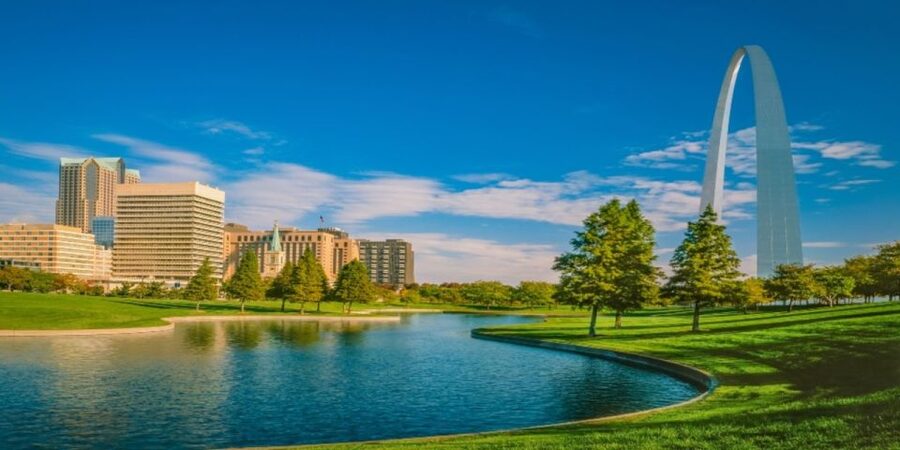 St. Louis: Guided Small Group City Tour with River Cruise - Who will enjoy this tour most?
