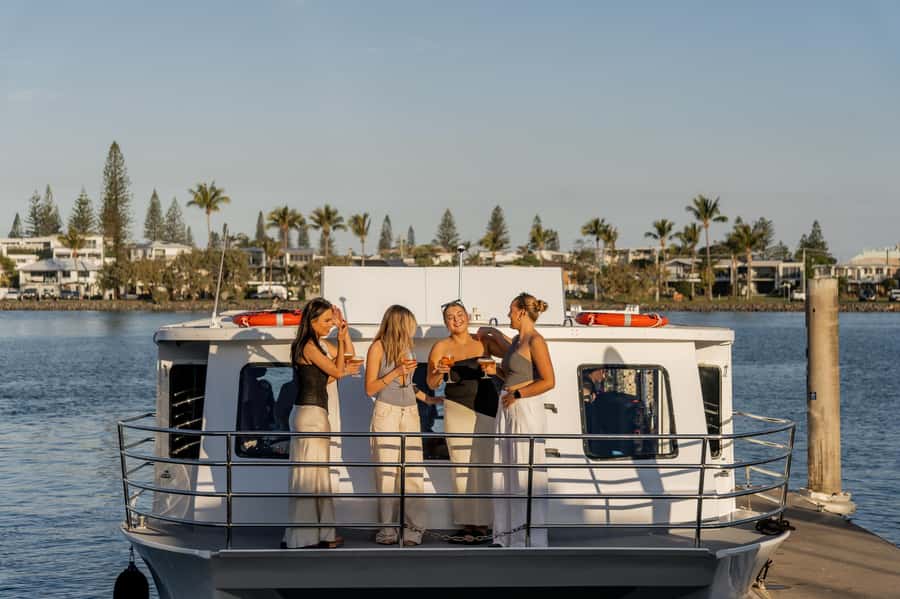 Sunshine Coast: Mooloolaba River Sunset Cruise - Fresh fish from the market, served while you cruise