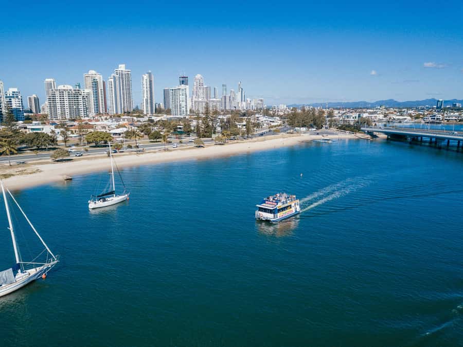 Surfers Paradise: Sightseeing Morning River and Canal Cruise - The first 45 minutes: Surfers Paradise canals and the Nerang River