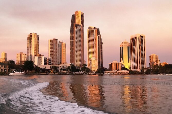 Surfers Paradise: Sightseeing Sunset River Cruise - Why this short cruise works so well in Surfers Paradise