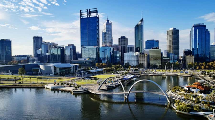 Swan River: Round-Trip Cruise from Perth or Fremantle - Leaving Perth and watching the city recede