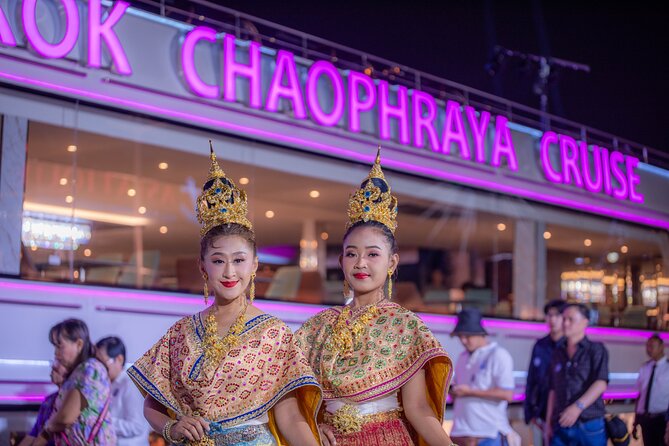 The Newest Luxury 5-Star Bangkok Chao Phraya Dinner Cruise - Dinner: a broad buffet rather than fine dining