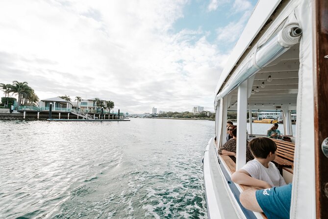 The Original 1-Hour Mooloolaba Canal Cruise - The return journey and onboard atmosphere