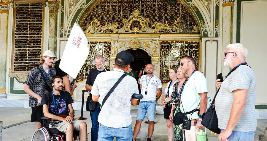 Topkapi Palace & Harem Tour + Bosphorus & Golden Horn Cruise - Topkapi Palace, four courtyards and a powerful view