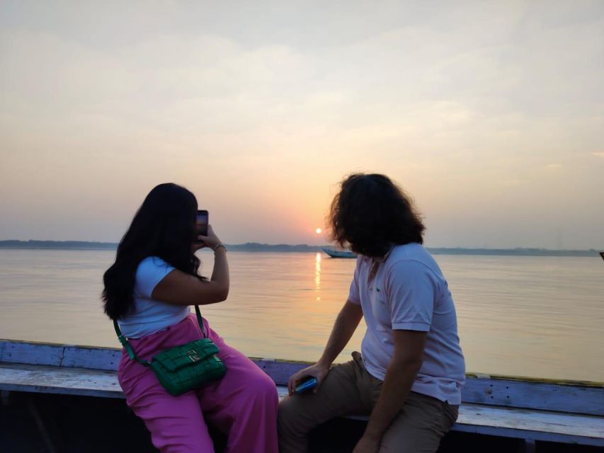 Varanasi : Full Day City Highlights Day Tour & Ganges Cruise - Guides, vehicles, and the private format