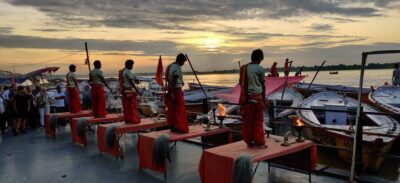 Varanasi & Sarnath: Full-Day Tour with Ganges Boat Ride