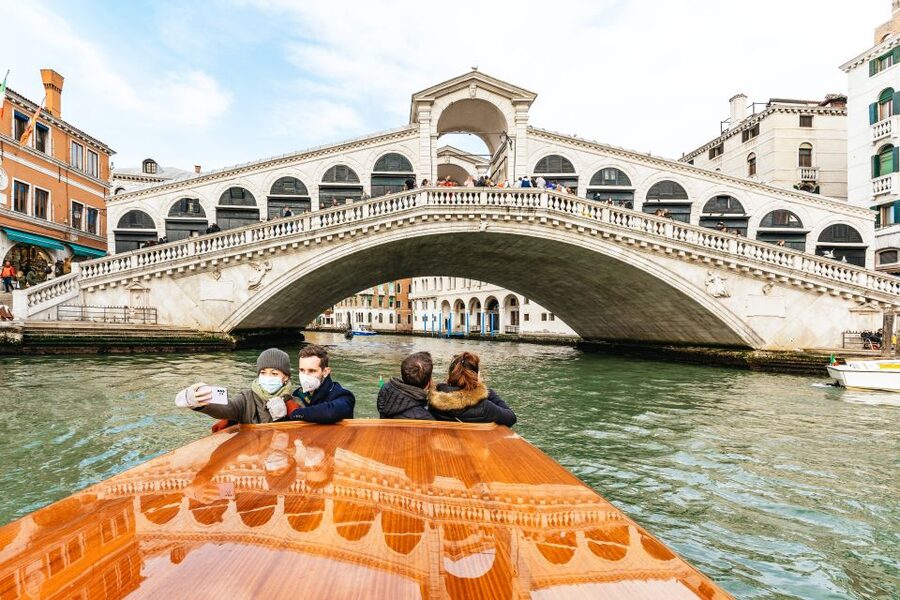 Venice: Grand Canal Boat Tour - Boat comfort, group size, and weather