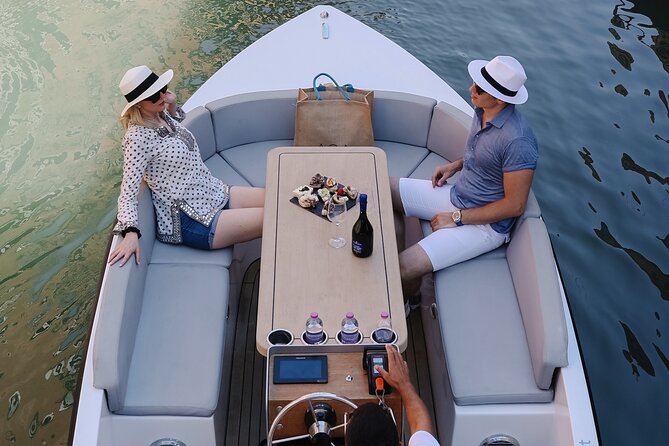 Venice: The Hidden Canals on an Electric Boat - Why seeing Venice by electric boat makes sense