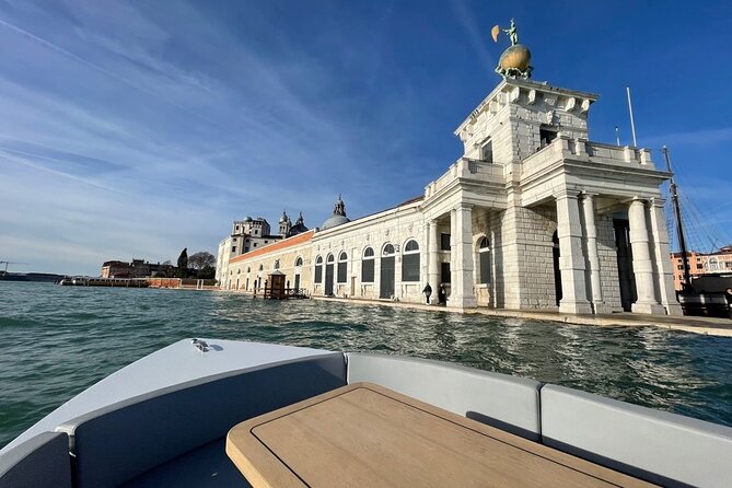 Venice: The Hidden Canals on an Electric Boat - Timing, weather, and possible disruptions