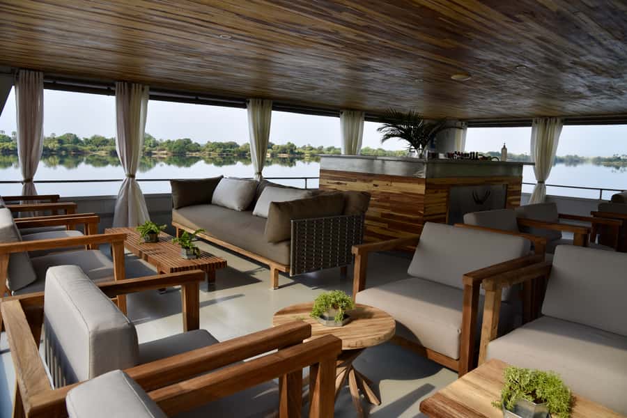 Victoria Falls: 2-Hour Luxury Zambezi River Sunset Cruise - Watching elephants, hippos, and crocodiles along the river