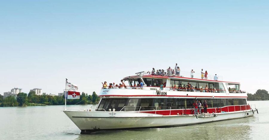 Vienna: 3.5-Hour Grand Danube River Cruise - Commentary, music, and what you will not get