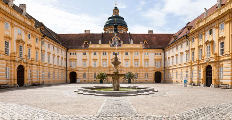 Vienna: Wachau Valley, Melk Abbey Tour with Danube Boat Trip - Krems: a first taste of the Wachau