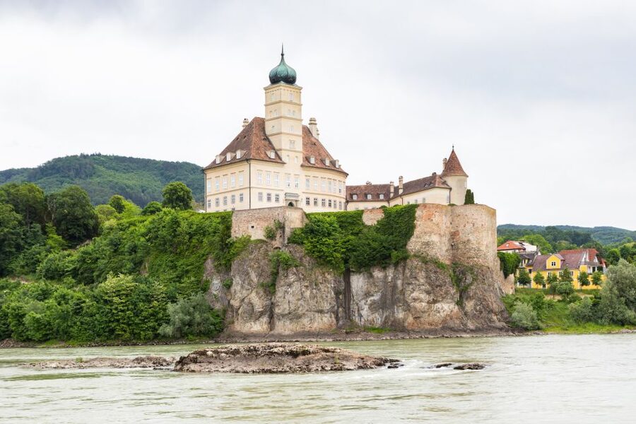 Vienna: Wachau Valley, Melk Abbey Tour with Danube Boat Trip - The summer Danube cruise