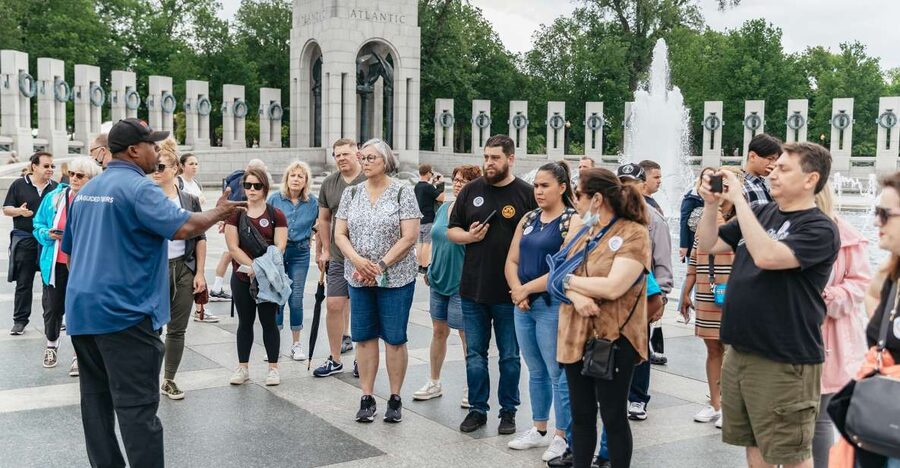 Washington, DC: Full-Day Tour with a Scenic River Cruise - The National Mall memorials, from World War II to Martin Luther King Jr.