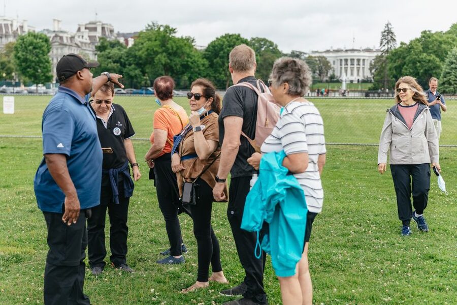 Washington, DC: Full-Day Tour with a Scenic River Cruise - How the guides shape the experience